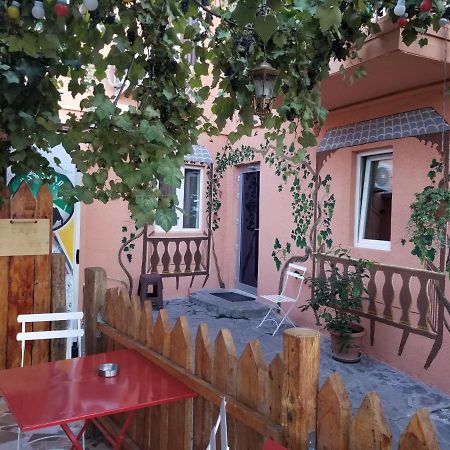 Guest House Zemeli Tbilisi Bagian luar foto