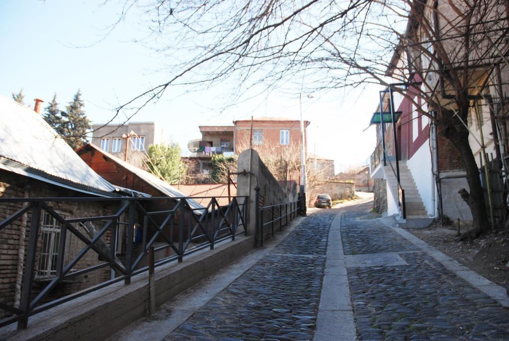 Guest House Zemeli Tbilisi Bagian luar foto