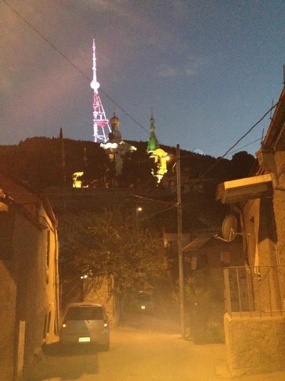 Guest House Zemeli Tbilisi Bagian luar foto