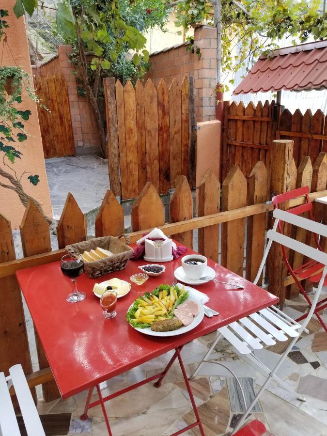 Guest House Zemeli Tbilisi Bagian luar foto